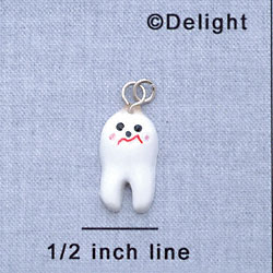 7094 - Tooth - Resin Charm