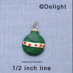 7416 - Ornament - Green  - Resin Charm